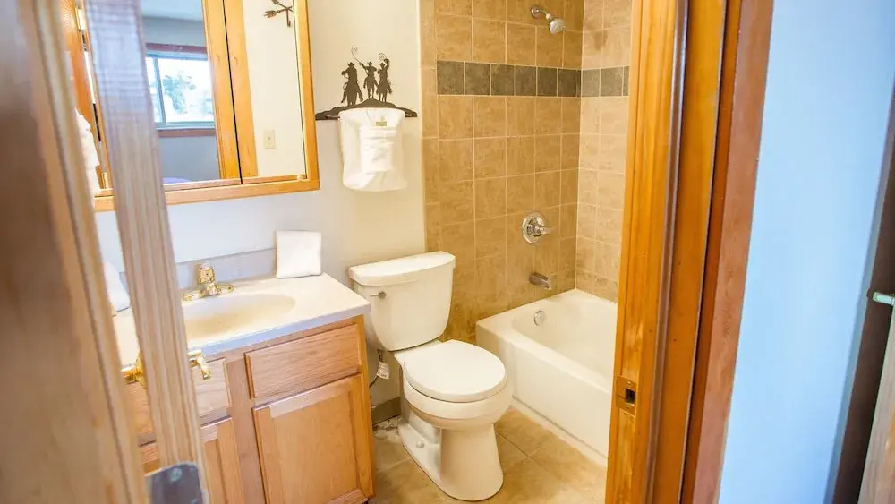 Meadow Ridge Court 7 Unit 3 2 Bedroom Condo