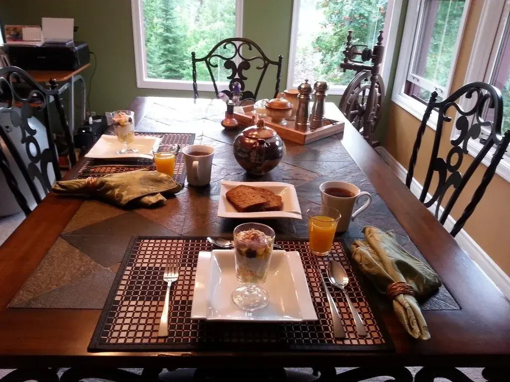 Creekside B & B