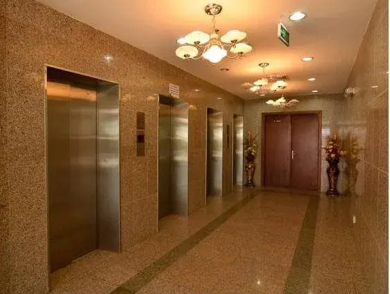 Jadly Hotel