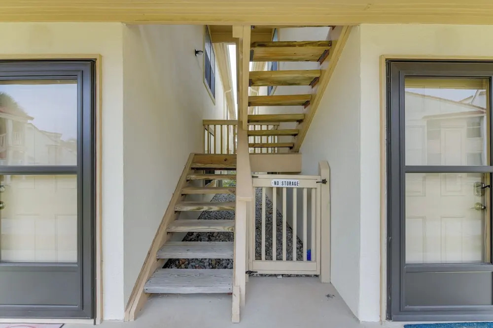 Cozy PCB Condo < 1/2 Mile to Public Beach Access!