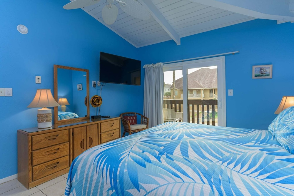 Tiki 252 - Standard 1br Condo W/ Balcony Sleeps 4 1 Bedroom Condo