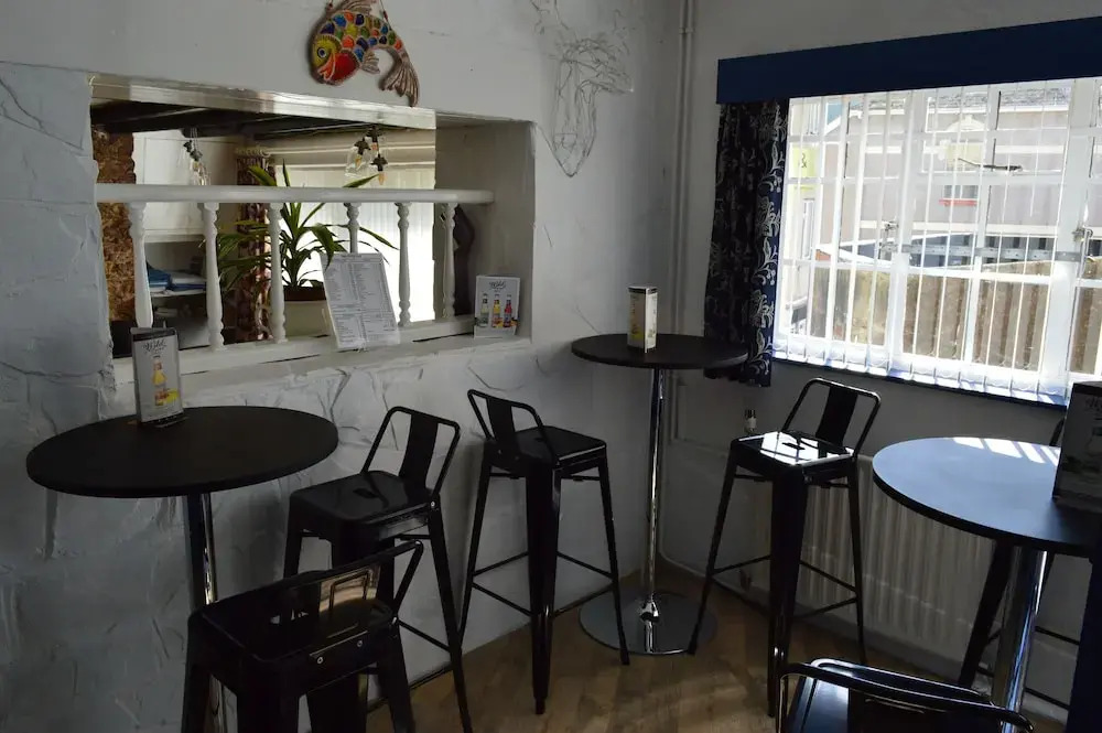 Smugglers Hotel