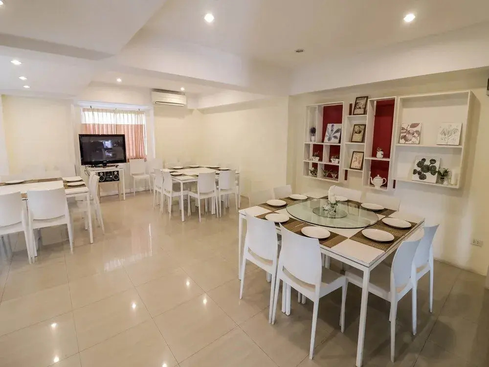 NIDA Rooms Wongsawang 19 Plaza