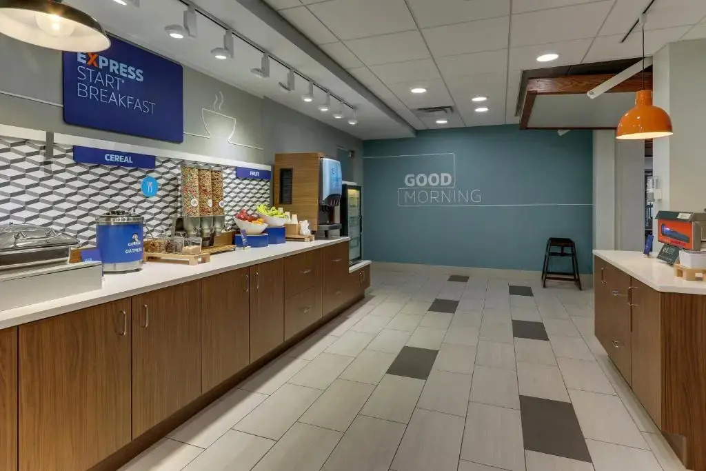 Holiday Inn Express & Suites Troy by IHG