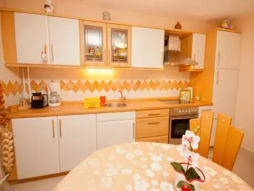 Apartments Nadica