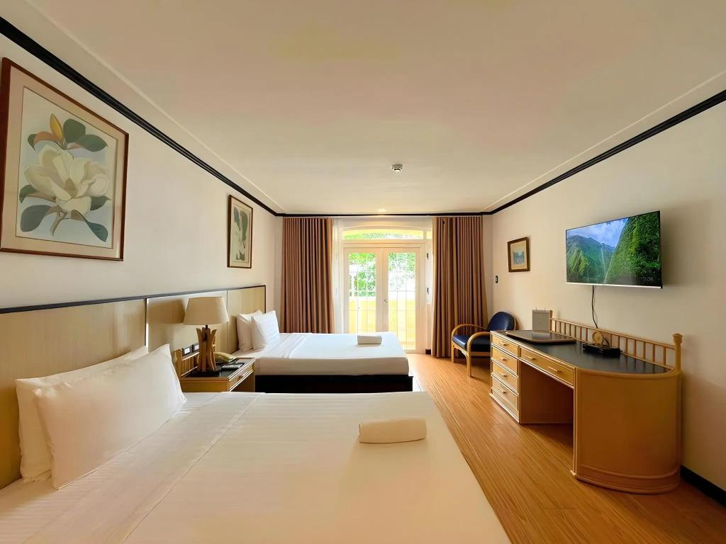 Vista Mar Beach Resort & Country Club