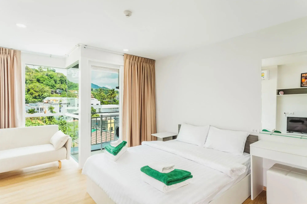 Condo in Kata in Ozone - Unit A606