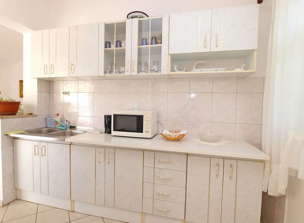Apartment 1169