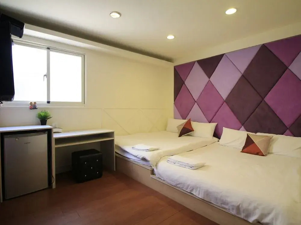 Fengjia Hello Hostel
