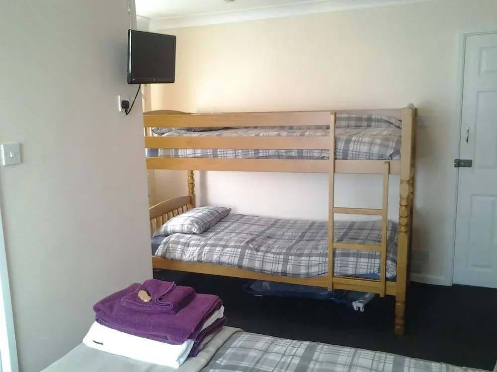 OYO Twins Palms Guest House