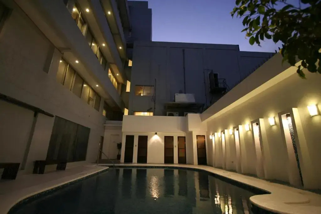 Hotel St. Ellis