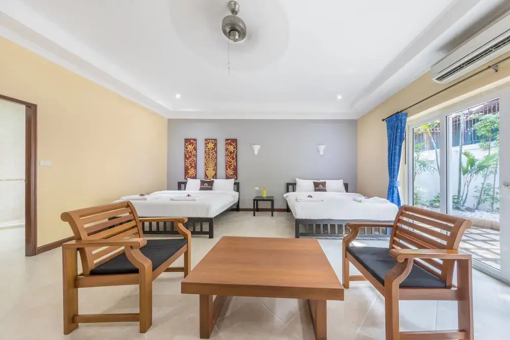 Private Beach Majestic Pool Villa Pattaya