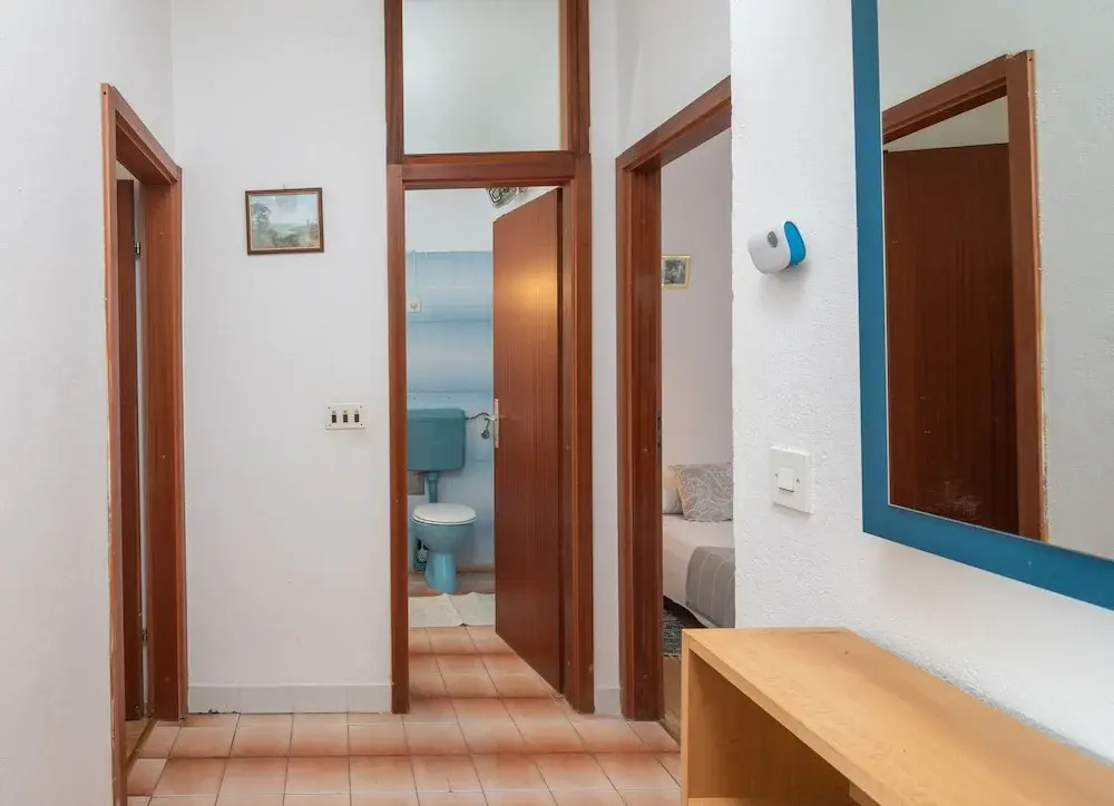 Apartments near beach Babic