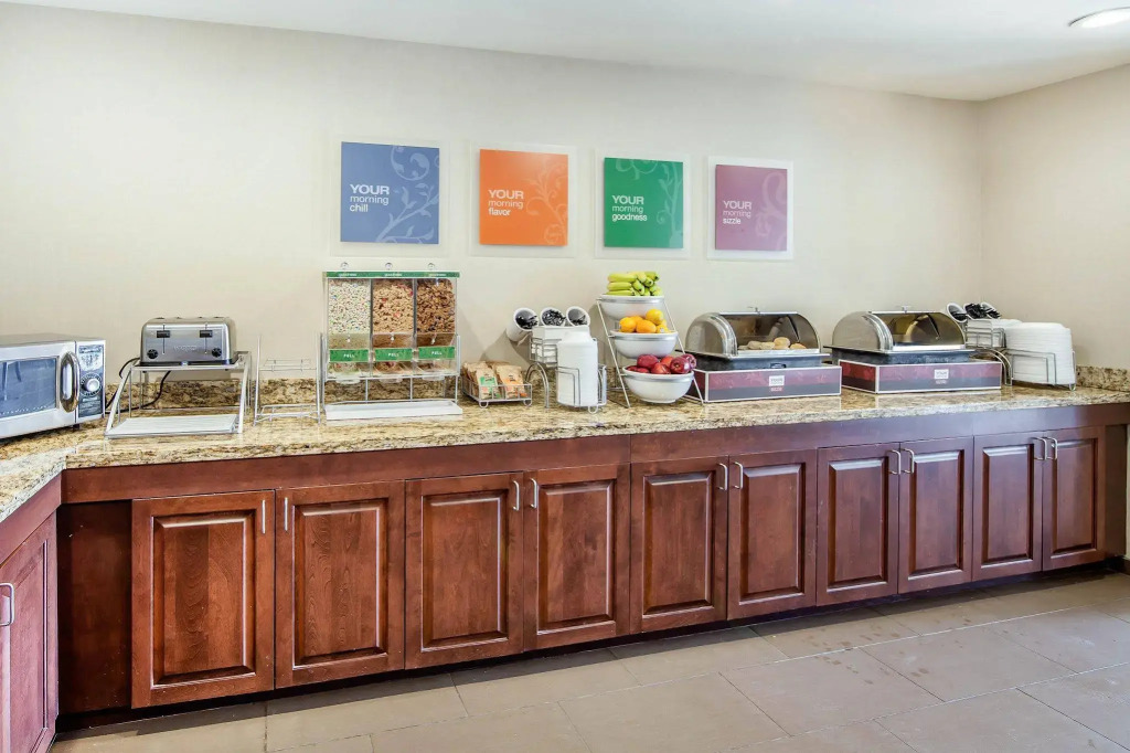 Comfort Suites Marietta-Parkersburg