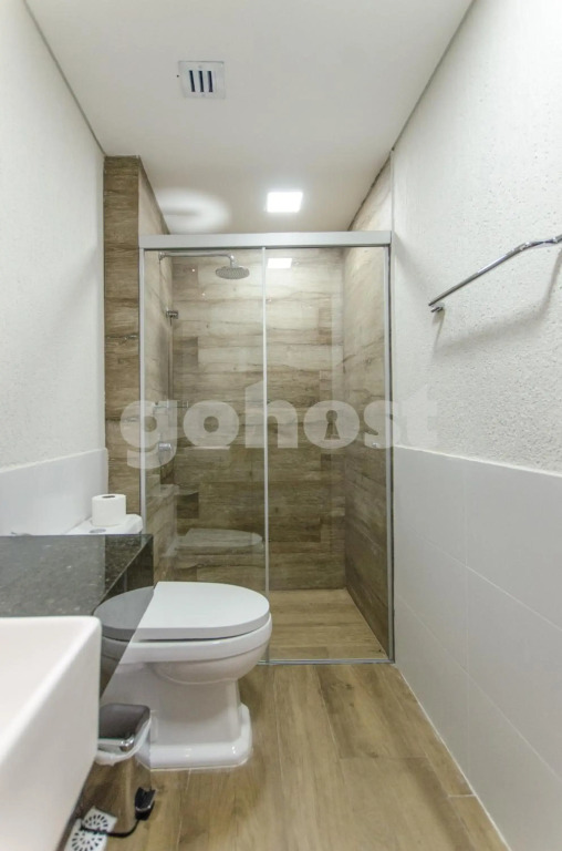 Apartamento de cabaña rústica con cama King 1D009