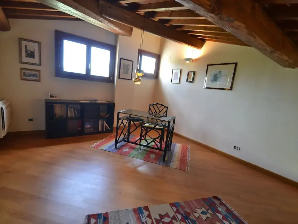 Visit Arezzo, Cortona and Siena and Then Jump in the Private Pool at Home