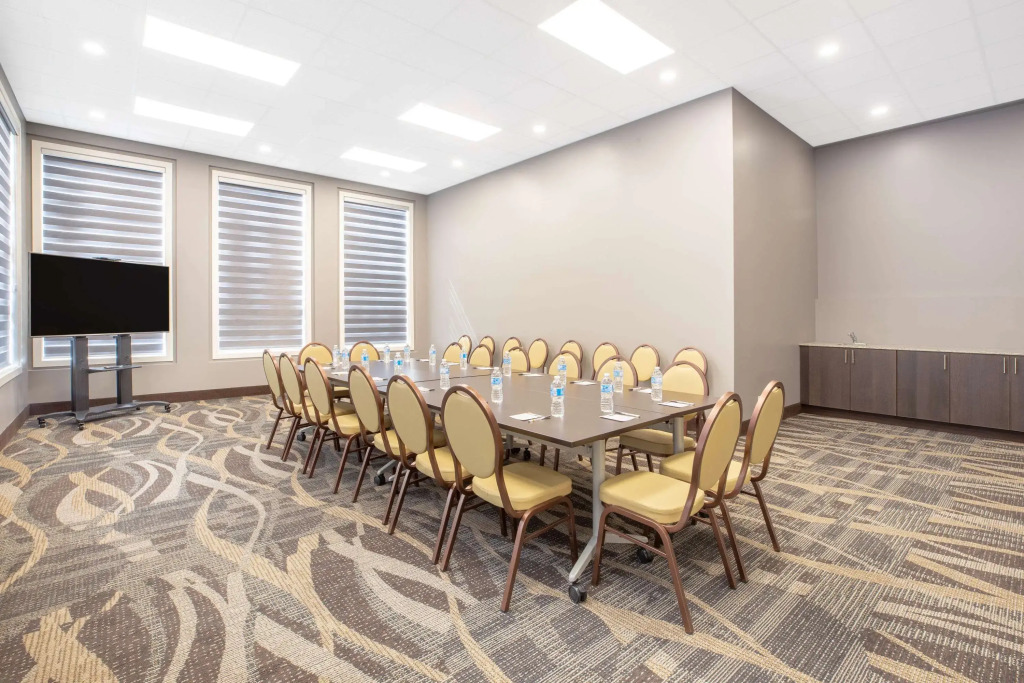 Super 8 by Wyndham Canmore