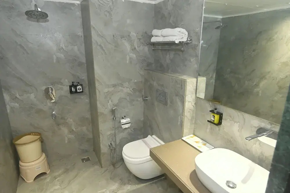 Simran Heritage(Business Hotel