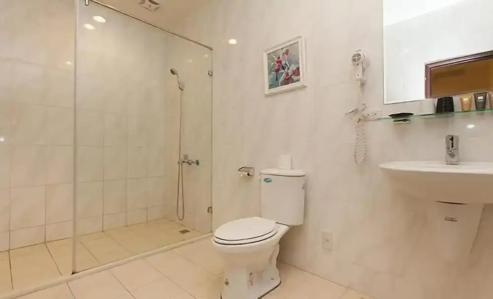 F Hotel - Sanyi - pet-friendly