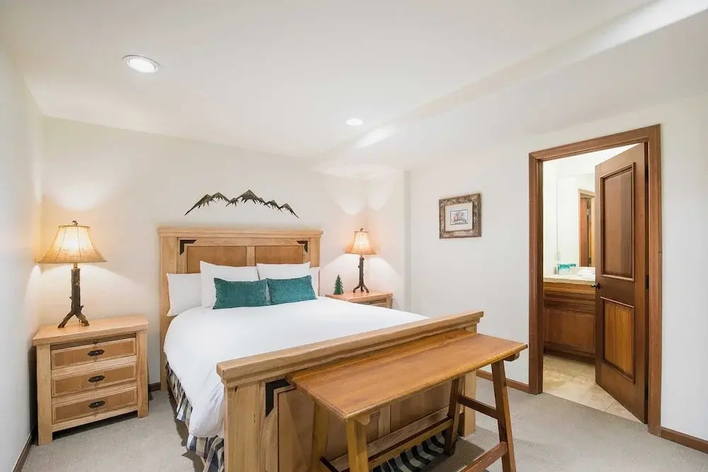 Pacific Street Townhome 514b by Avantstay Cute Townhouse in the Heart of Telluride!