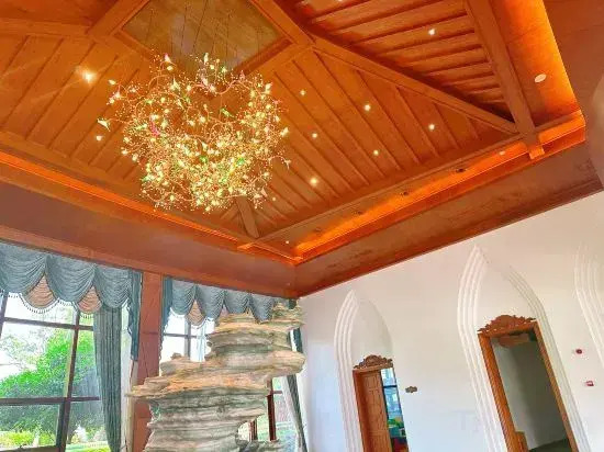 Oriental Jinsha Villa Hotel