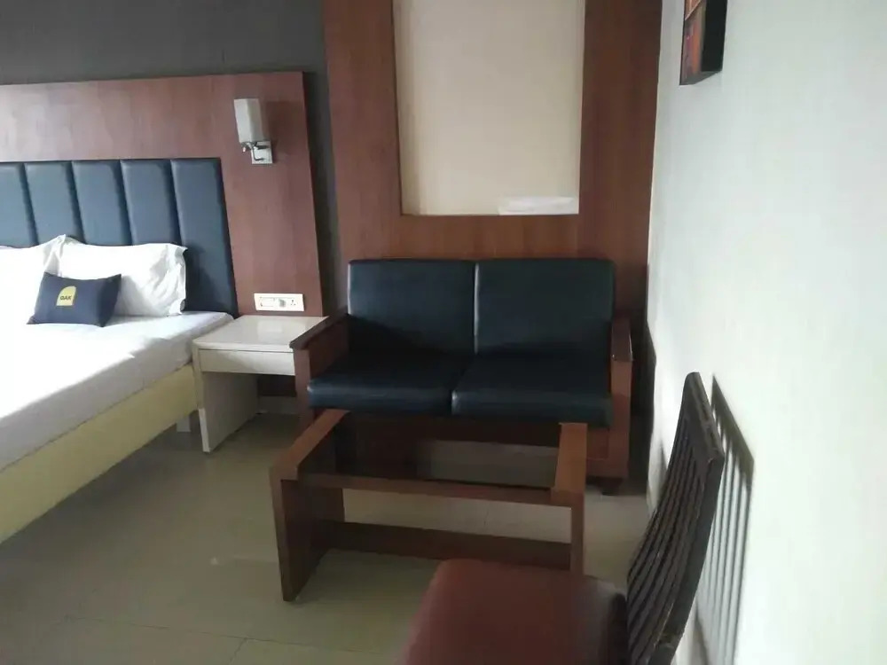 Devanshi Inn
