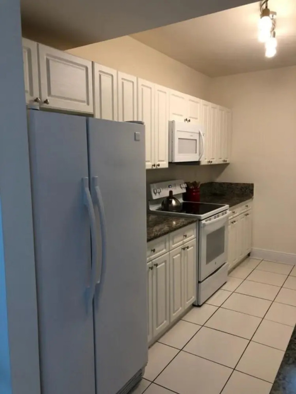 Sunny Isles 2 Bedroom