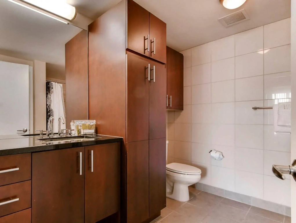 Global Luxury Suites at the National Mall