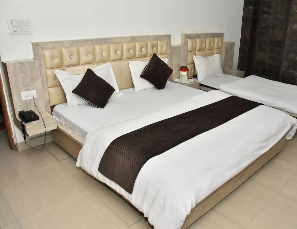 Hotel Neelkanth Mahadev Hotel & Resorts