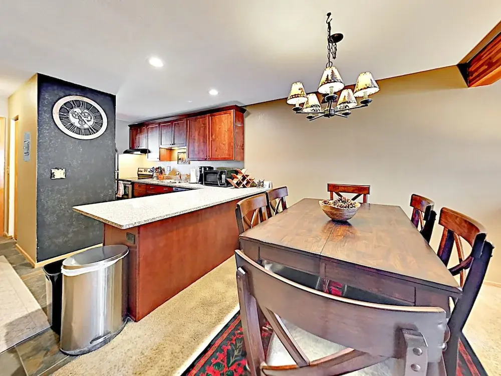 Amazing Walkable Locale Condo Unit 313 1 Bedroom 1 Bathroom Condo