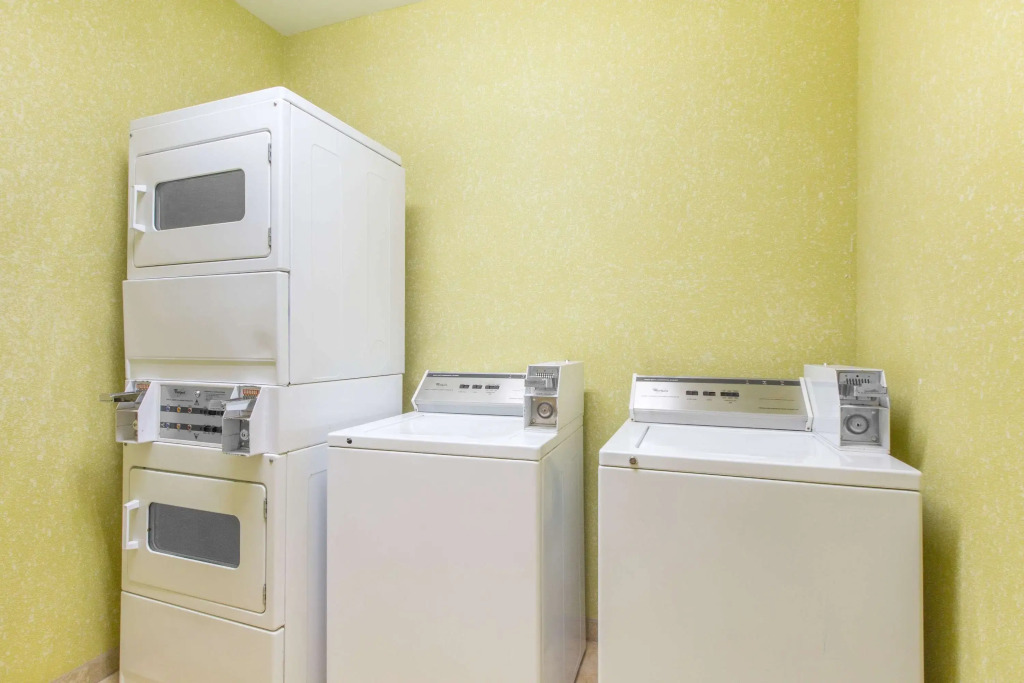 Hawthorn Extended Stay by Wyndham Corpus Christi Padre Is
