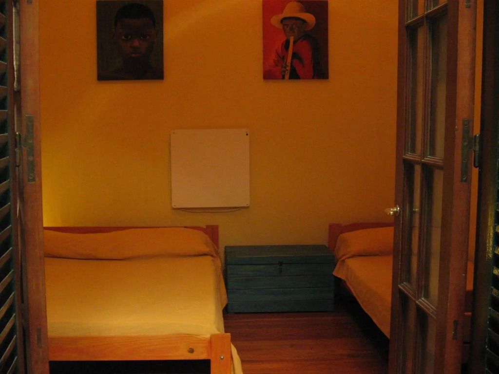 Vi Luz y Entre Hostel