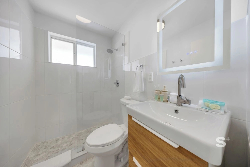 Modern Studio close to Aventura - Gym