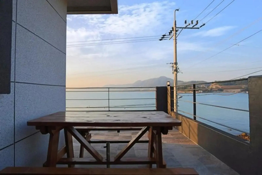 Yeosu Baekya Sea Pension