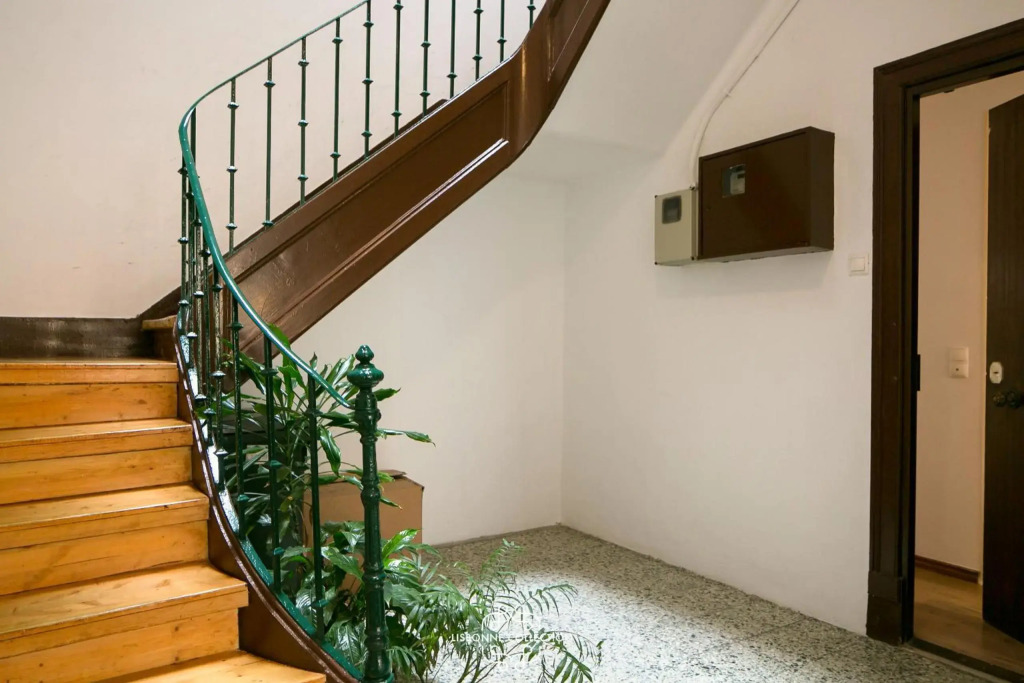 Historical Central Apartment with Interior Terrace 62 by Lisbonne Collection