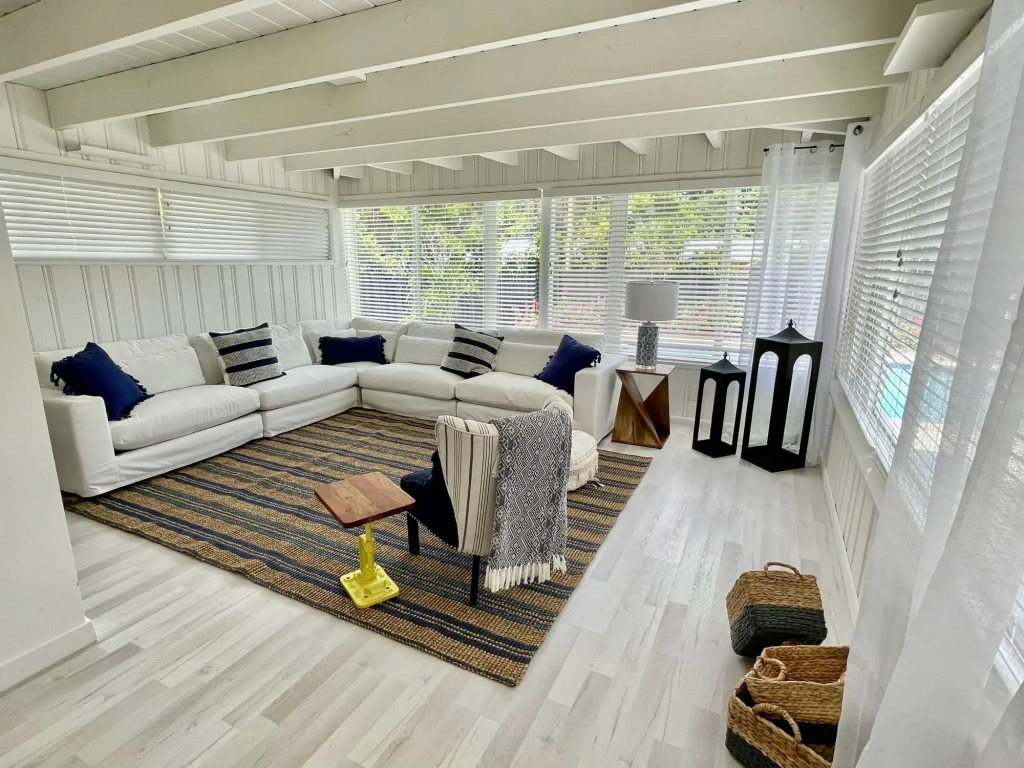 Santorini House - 3 Bed 2 Bath in Wilton Manors - Walking Distance to Wilton Drive