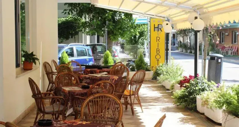 Hotel Ribot
