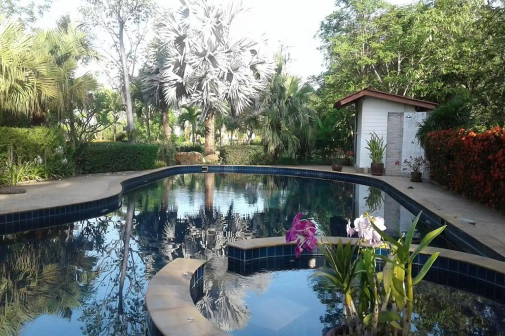 Swiss Orchid Private Bungalow Resort