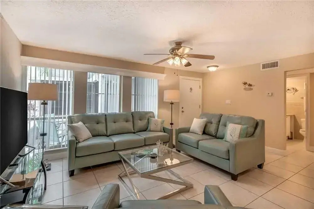 Madeira Beach Yacht Club 343H by Distinctive Beach Rentals