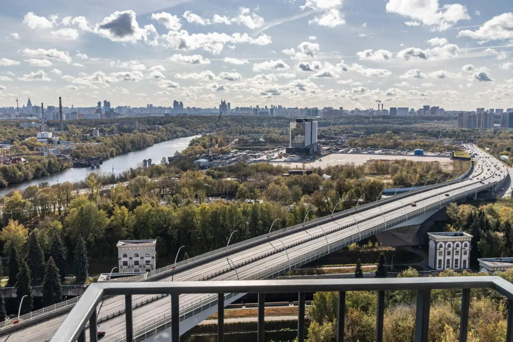 Moscow Deluxe на набережная Карамышевская