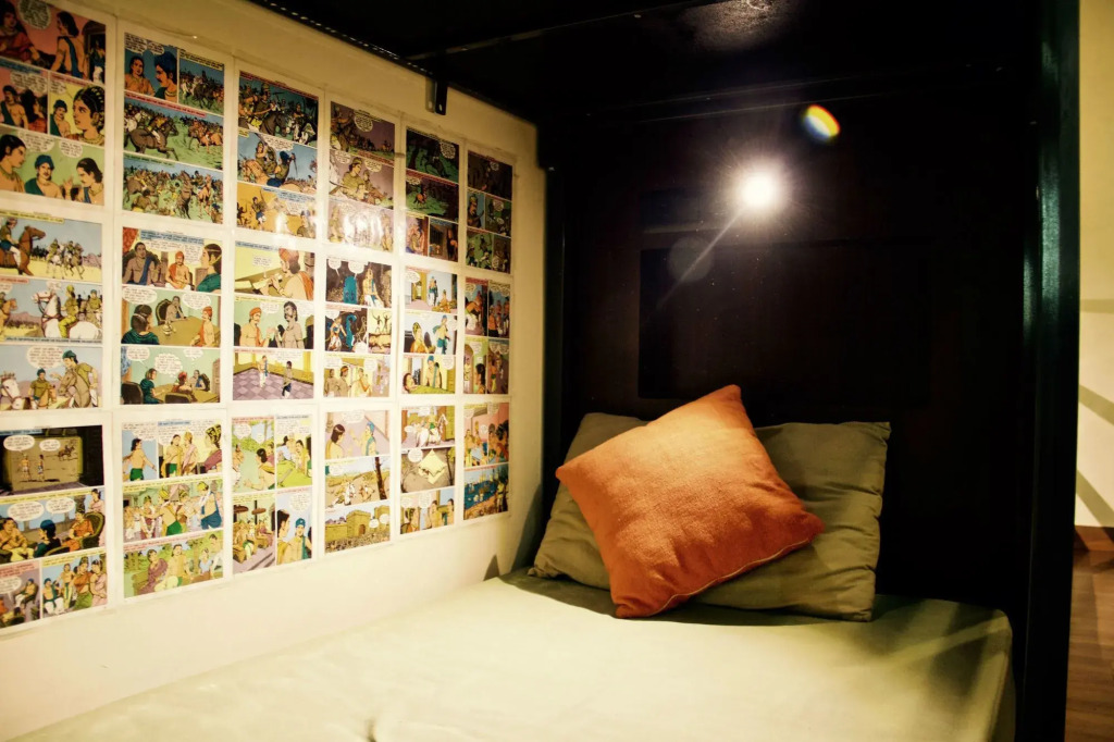 goSTOPS Delhi - Private Rooms & Dorms