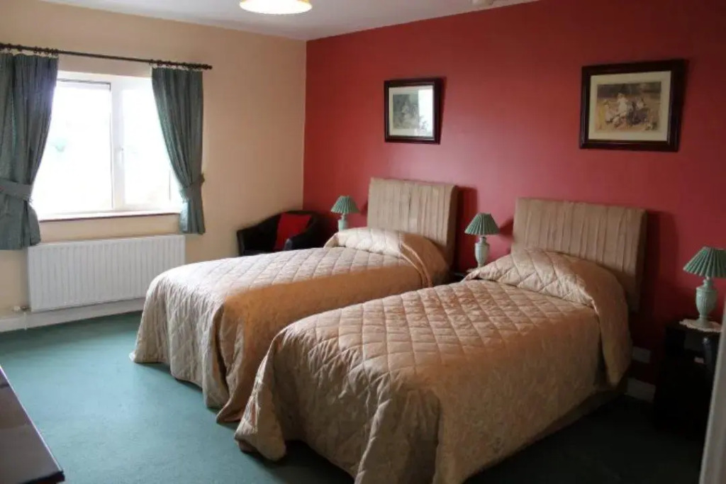Eonish Lodge B&B