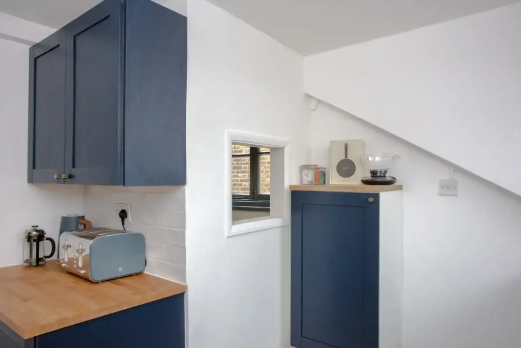 The Crescent Moon - Elegant 1bdr Flat