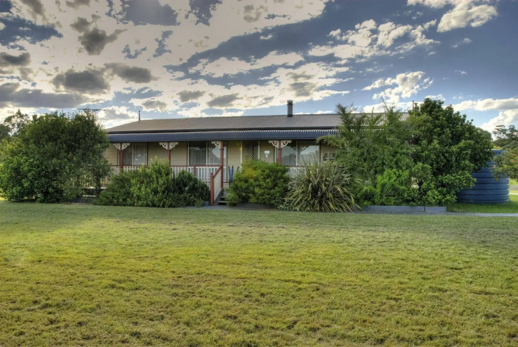 Cottages on Lovedale