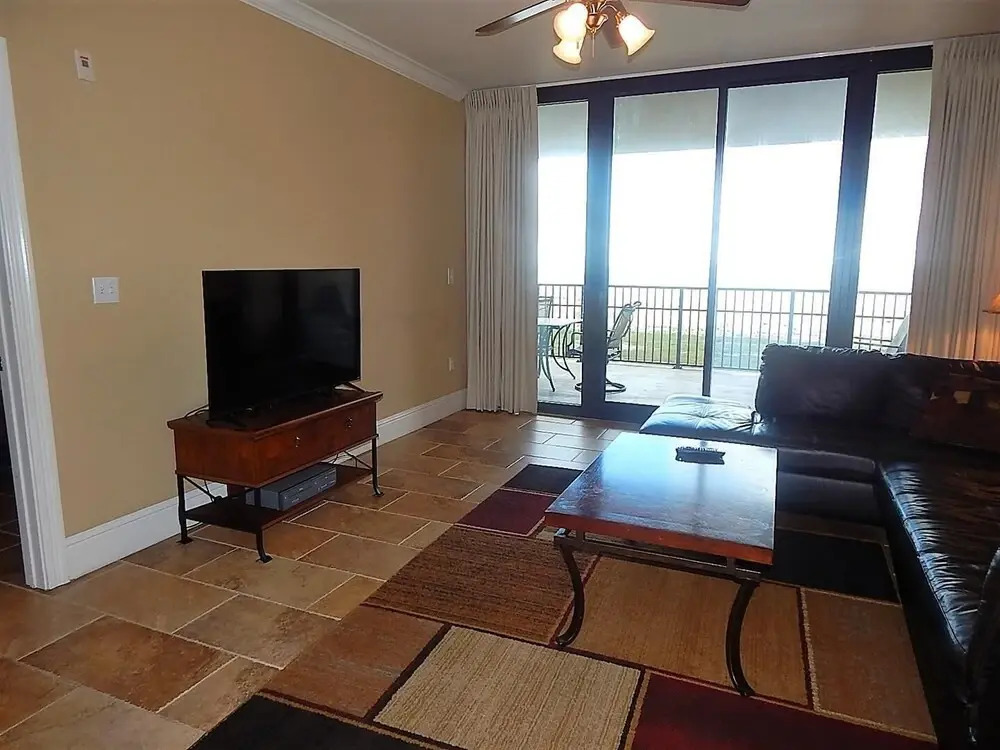 608 Holiday Isle 608 3 Bedroom Condo