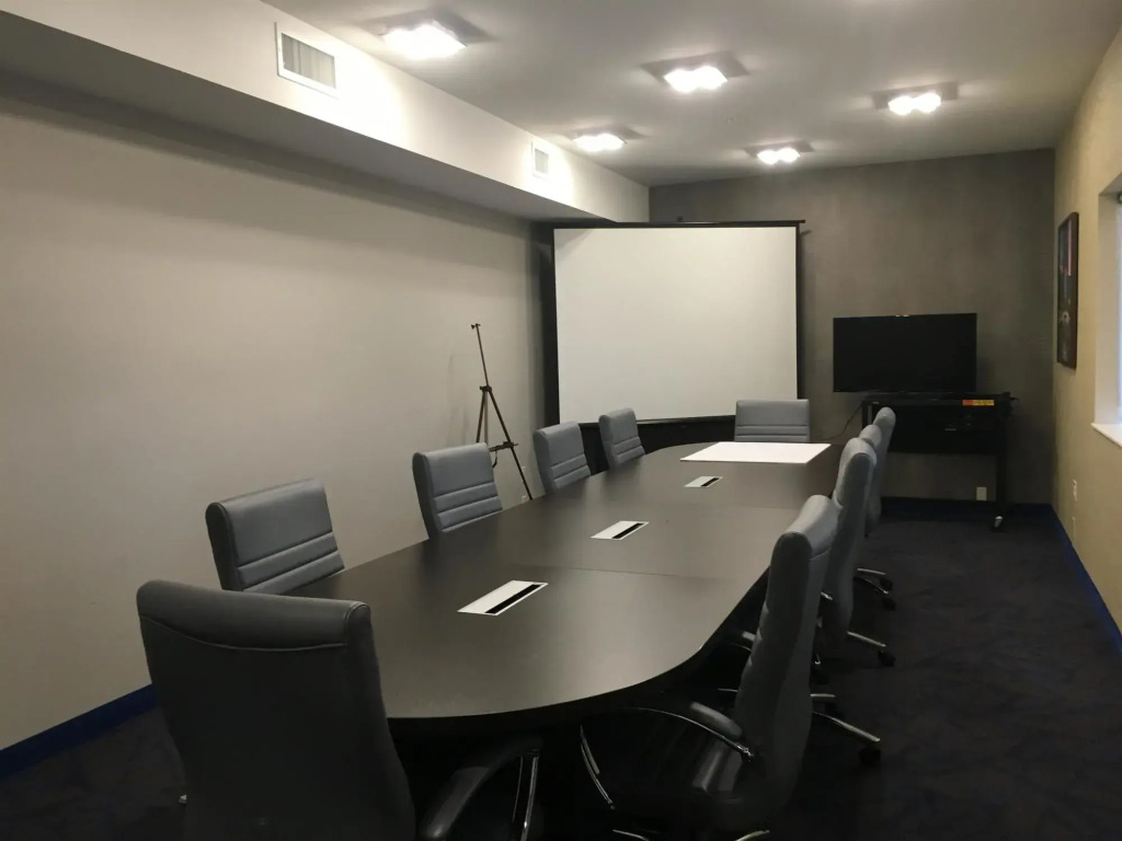 Best Western Plus Portland Airport Hotel & Suites