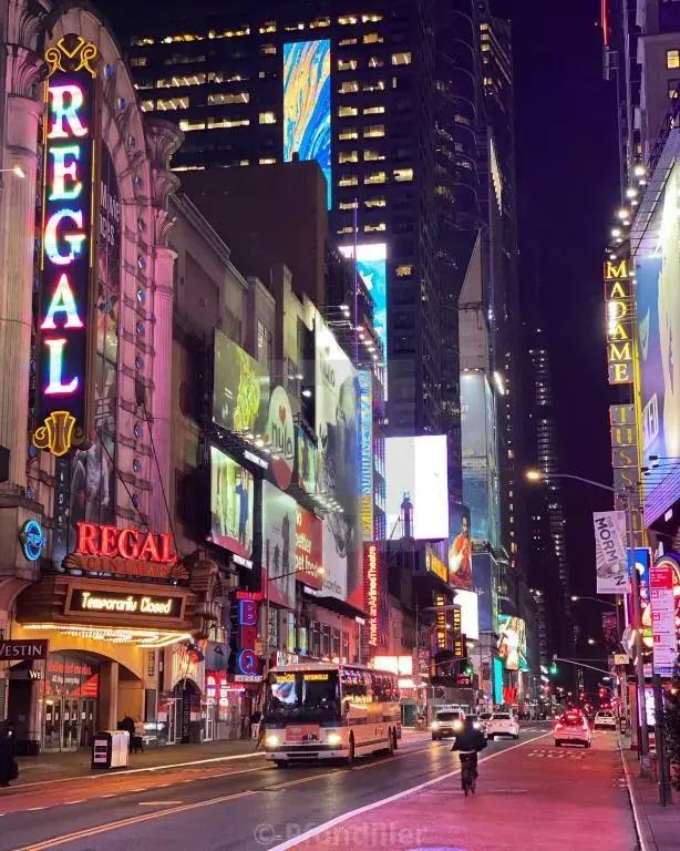 42nd Street. Time Square King Size Private Room