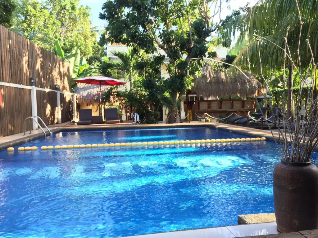 Palms Cove Resort