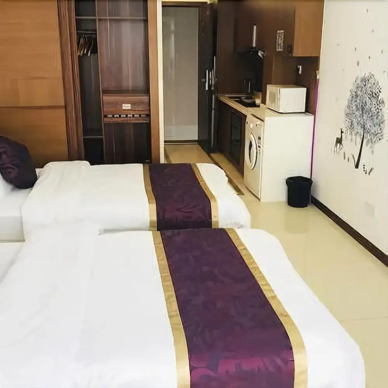 Yulou Jindian Apartment (Guangzhou Folk Finance Haizhu Square Subway Station Branch)