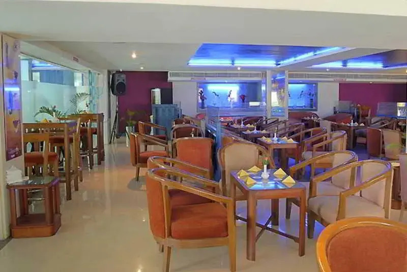 Breeze Hotel